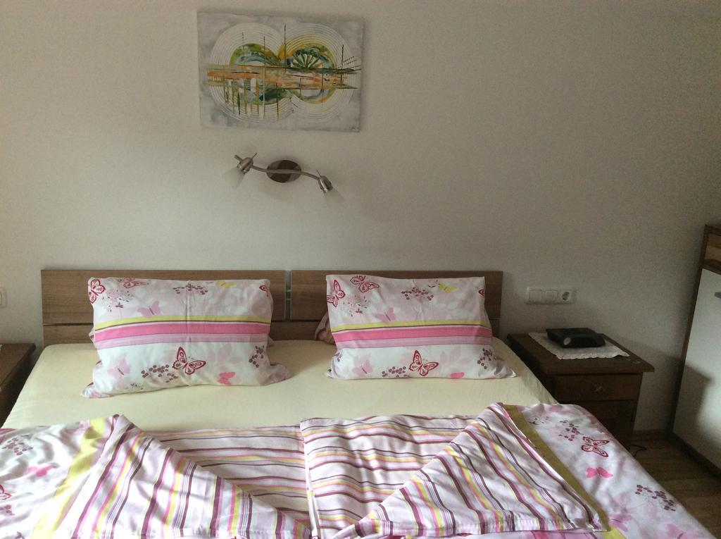 Haus Eder Burgi Nikolsdorf Quarto foto